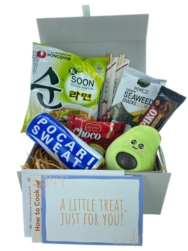 Korean Snack Hamper | Comfort Food Gift Box with Choice of Ramyun For Students Friends & K-Drama Fans (Soon Veggie Ramyun)