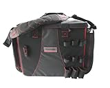 Der Rozemeijer Carryall 10TT für den anspruchsvollen Bootsangler. Wenn es nicht mehr passt, dann müssen Sie sich wirklich genau ansehen, was Sie mitnehmen. Mit Platz für nicht weniger als 10 Tackle Tainer ist dies wirklich eine wunderbare Tasche für Angler, die den ganzen Tag mit dem Boot unterwegs sind. Natürlich müssen Sie es nicht vollständig füllen, Sie können auch Ihre Speisen und Getränke hineinlegen.