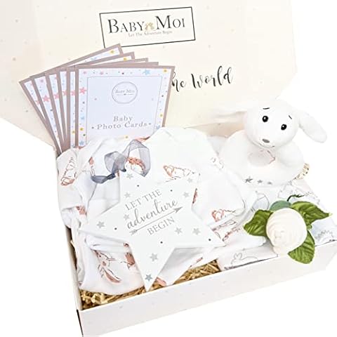 Welcome to The World 8 Piece New Baby Gift Box New Baby Essentials Items Clothes, Socks, Toy, Plaque, Baby Moment Cards Baby Shower Present Mum to Be Gift Bunny Unisex Boy Girl Cover