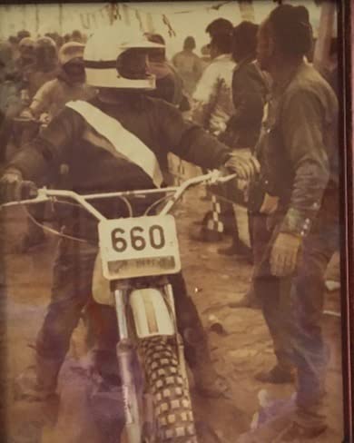 Amazon.com: On Any Sunday : David Evans (XIX), J.N. Roberts, Mert ...