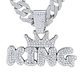 Pendente Lettera Diamond3D: Vivi il fascino straordinario del pendente con lettere 3D e diamanti incastonati. Questo gioiello innovativo unisce stile e tecnologia, creando un impatto visivo indimenticabile e distintivo