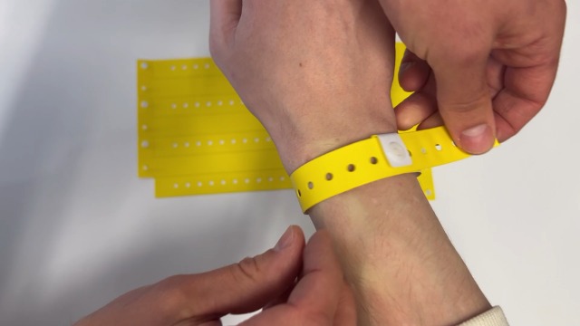 SES Creative 14190 - L.O.L. - Puffy Sticker Bracelets, Mix and Match