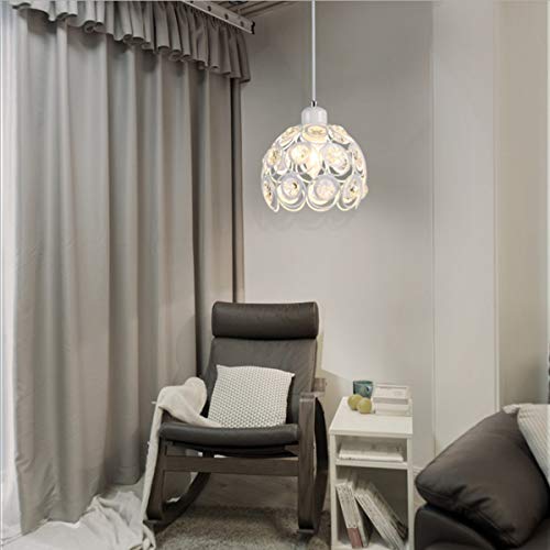 Lustre en cristal noir pour illuminer une salle à manger sombre