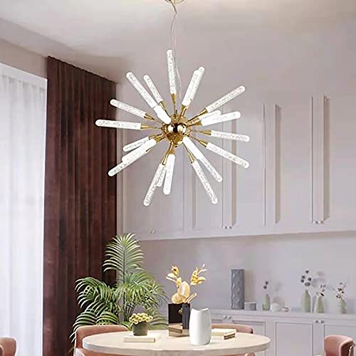 Chandelier créatif nordique au plafond d'une salle à manger conviviale