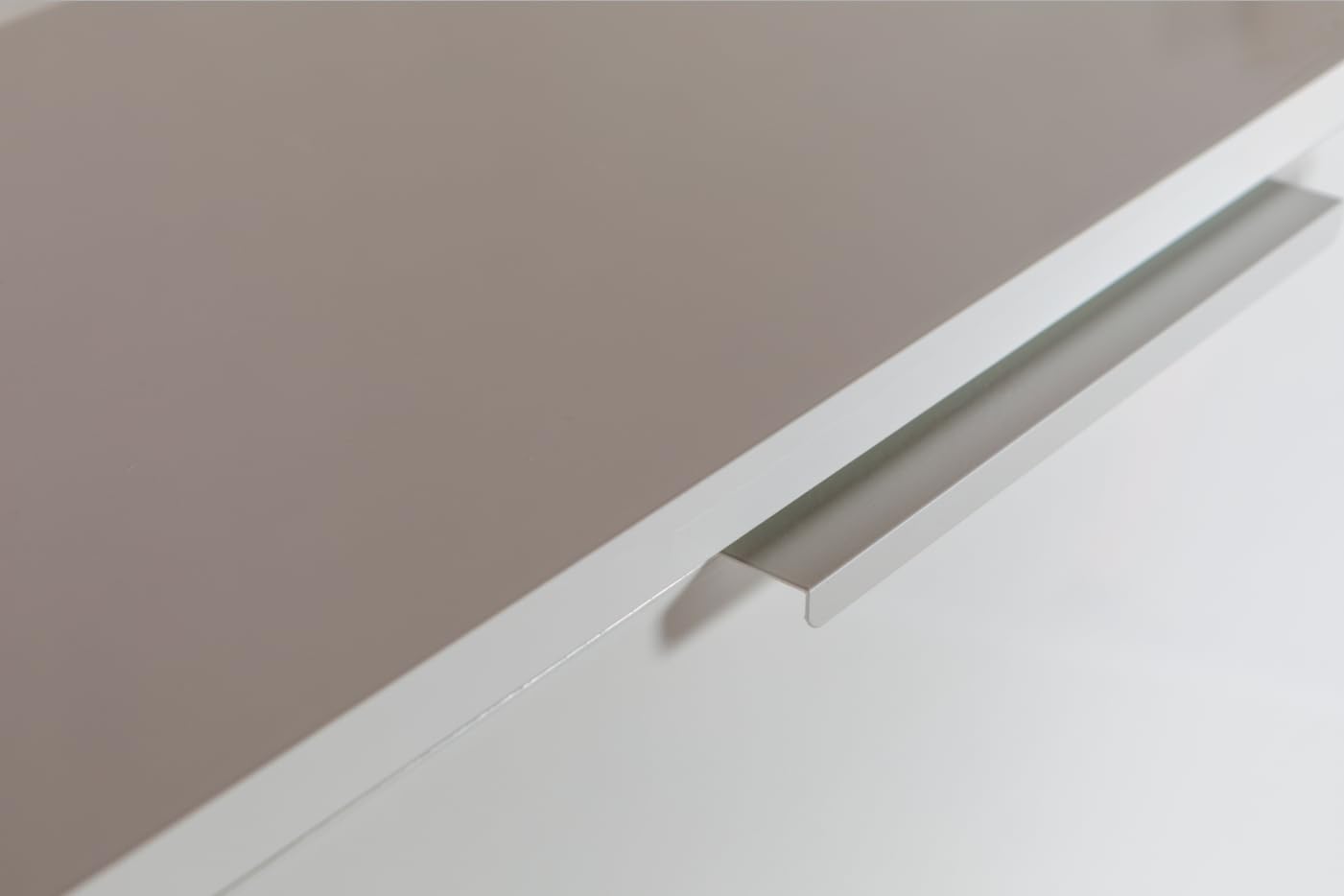 Composad | Scarpiera Slim della Linea ESPRESSO con 3 Ribalte, Scarpiera Salvaspazio, per Ingresso, Ripostiglio, Portascarpe, (LxAxP) 65x105,5x15 cm, Colore Bianco laccato, Made in Italy
