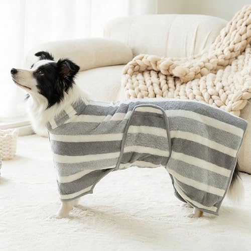 Microfibre Dog Bathrobe Towel Super-Absorbent Dog Towel with Adjustable Hood and Tummy StrapTowel Wrap Pet Drying Coat Suitable for Puppies/Medium to Large Dogs(S（17.72 * 21.26 * 27.56‘’）)
