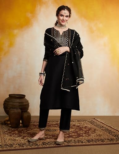 Image of Amazon Brand - Myx Women's Embroidered Kurta Set with Organza Dupatta (Available in Plus Sizes)