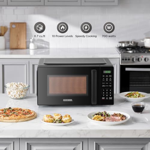 BLACK+DECKER Countertop Microwave Oven 0.7 Cu.Ft,700W,Child Safety, Black - image 2