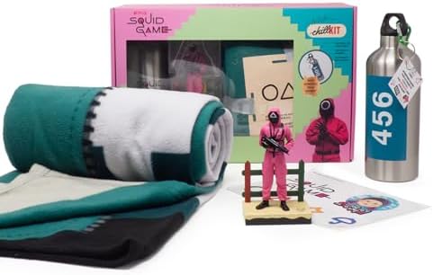 Neamedia Icons Netflix Chill Kit - Squid Game, Official license, Comfort blanket, Collectible figurine, Stainless steel water bottle, Stickers board, Geek gift idea for fans