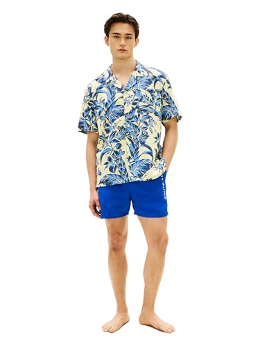 Image of Tommy Hilfiger Men's Lightweight Short Sleeve Cotton Beach Print Shirt with Pocket, Men's Casual Button Down Summer Shirts