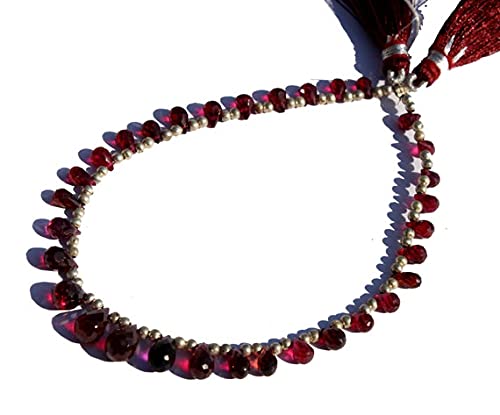 Quartz corindon rouge goutte facettée pour fabriquer un cadeau de Saint-Valentin
