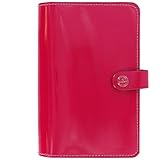 Mit Nachfüllblättern. Im Terminplaner wird eine Woche auf zwei Seiten dargestellt.