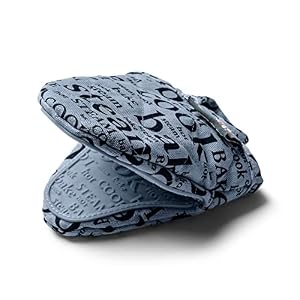 Zeal Silicone Pot Holder Mini Oven Mitt – Mitt for Air Fryer with Hot Print Design and Comfortable Quilted Cotton Inner – Heat and Water Resistant, Provence Blue