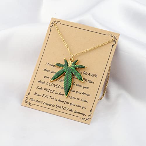 Collier avec pendentif marijuana BNQL aux finitions gravées et détails précis