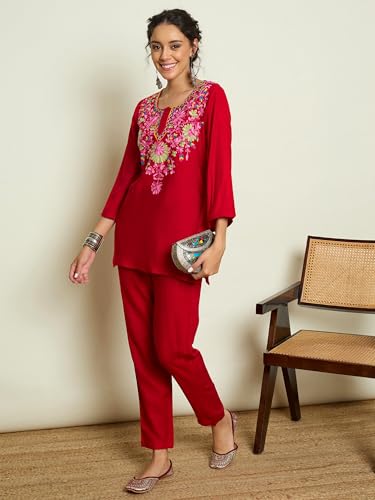 Image of Women Woollen Embroidered Round Neck Short Kurta With Pencil Pants