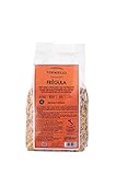 Esta pasta se produce a través de troqueles de bronce, secada lentamente y está ligeramente tostada. Este proceso le da a la frègula un color marrón claro y un sabor tostado.