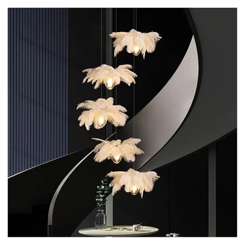 Lustre plume blanche pour sublimer un plafond haut avec élégance