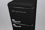 Frigidaire EFR756-BLACK EFR756, 2 Réfrigérateur rétro avec congélateur haut, poignées Chrome, 7.5 Cu ft, noir