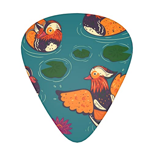 Lot de 12 médiators pour guitare acoustique et électrique Motif canards mandarins - Les Beatles, Paul McCartney, John Lennon, RIngo Starr, George Harrison Lot de 12 médiators pour guitare acoustique et électrique Motif canards mandarins