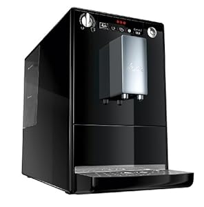 Melitta Solo - Kaffeevollautomat mit höhenverstellbarem Auslauf, kleine Kaffeemaschine mit abnehmbarem Wassertank für z. B. Espresso oder Café Crème, schwarz