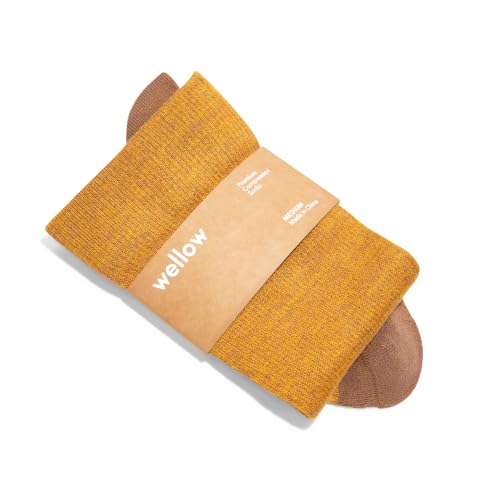 Image of Wellow Knee High Compression Socks for Men & Women, 18-25 mmHg