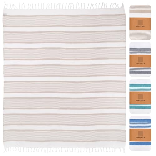 MOMOMUS Stranddecke Sandfrei XXL im Fouta-Stil mit Boho-Abschluss Leicht und Kompakt Große Strandmatte aus Stoff Faltbare Picknickdecke und XXL Strandtuch Beige 210 x 240 cm