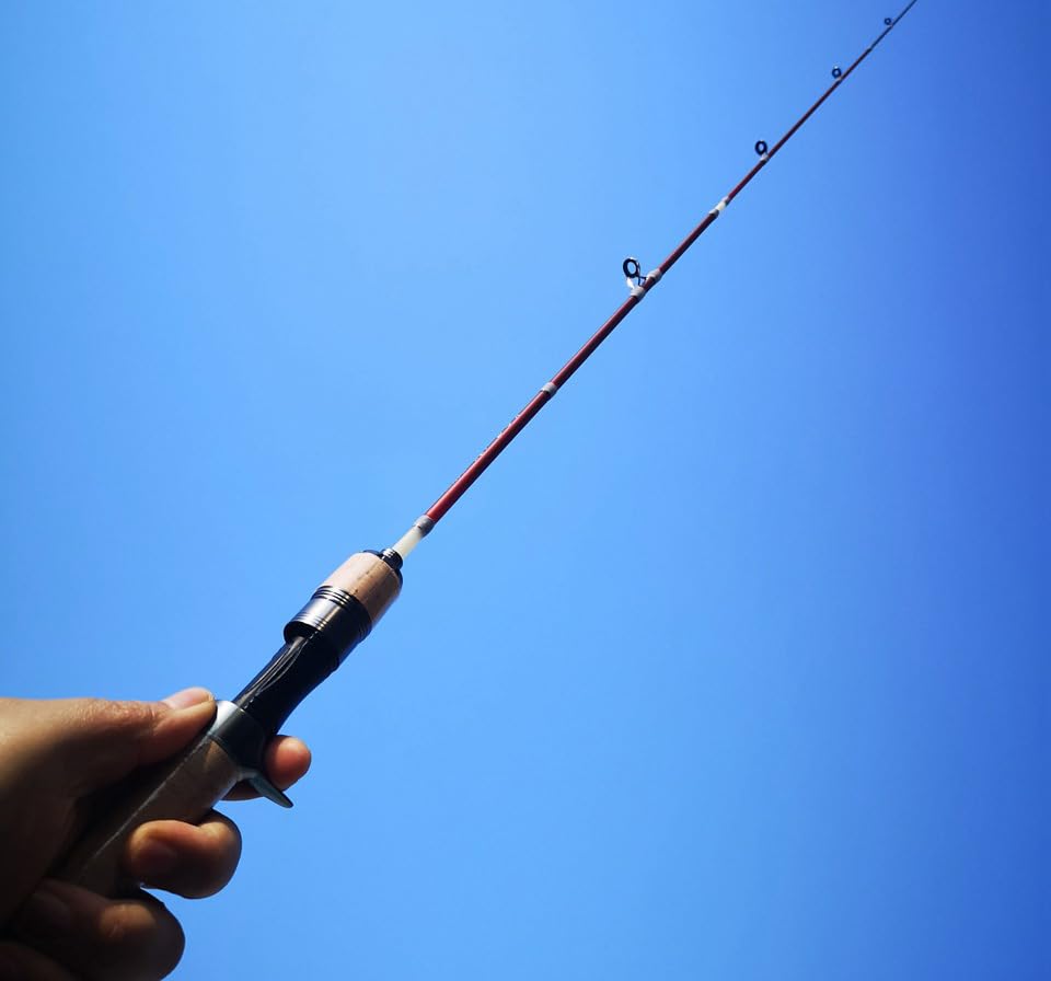 Amazon.com : KTGCOZS 4.6Ft Ultralight Fiberglass Spinning Rod Travel Fishing  Rod Fast 4 Section : Sports & Outdoors