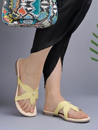 Image of Shoetopia Women Flat Sandal