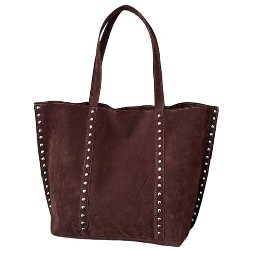 Sac en daim clouté haut de gamme, le grand fourre-tout au chic parisien