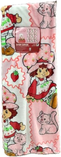 Jay Franco & Sons, Inc. Strawberry Shortcake Plush Throw Blanket, Strawberry & Custard Patchwork Print, 50
