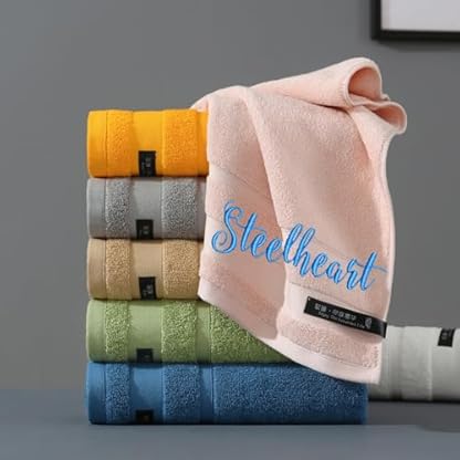 HDLOVE Personalisiertes 3er Set Handtücher Mit Namen Oder Wunschtext Bestickt, 3 Verschiedene Größen: 140 X 70 cm, 35 X 73 cm Und 35 X 35 cm，Weiche Baumwolle Für Bad, Küche & Dusche(Blue) – Bild 4