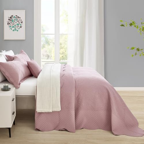 Image of HZ & HY Oversized King Bedspread, Embossed Damask Quilt Set King /Cal King, Lightweight Reversible Coverlet, Scalloped Edge - Soft Romantic Look, 5 Piece, Mauve Shadows