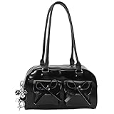 Deux options de transport : à la fois porté à l'épaule et à la main. La bandoulière offre un look décontracté, mains libres, tandis que la poignée offre un transport élégant et épuré. Un sac, deux looks : s'adapte sans effort à différentes occasions et tenues sans avoir besoin de changer d'accessoires.