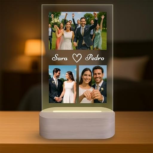 Lámpara Personalizada con 3 Fotos y Nombres - Regalo Romántico con Luz LED en Placa de Metacrilato y Base de Madera USB - Personalización para Pareja, Boda, Aniversario o San Valentín | Ya disponible en tu tienda friki favorita! En mundofriki.es!