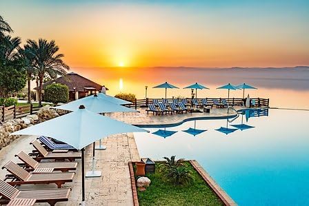 WONDERBOX – Poolside Escape - 1 Night Stay with Pool Access – from a Selection of Hotels in The US - Hotels Offered by Expedia - Image 6