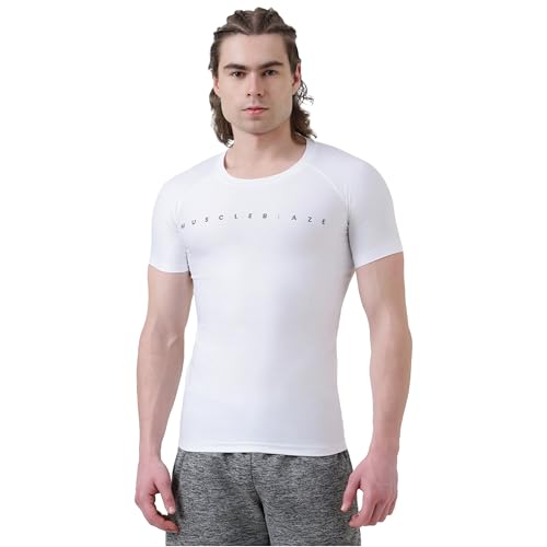 Image of MuscleBlaze Half Sleeve Compression T-Shirts for Men