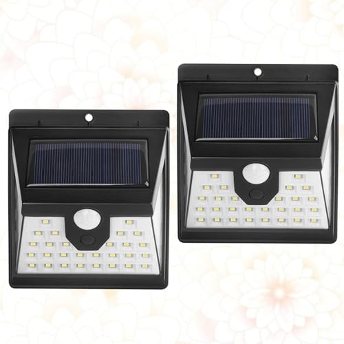Lampe solaire extérieure pour sublimer l'ambiance de votre cour
