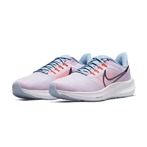 Nike Women's Low-Top Sneakers2