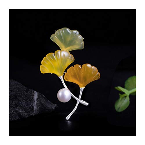 Broche ginkgo élégante pour accessoiriser une robe de mariage