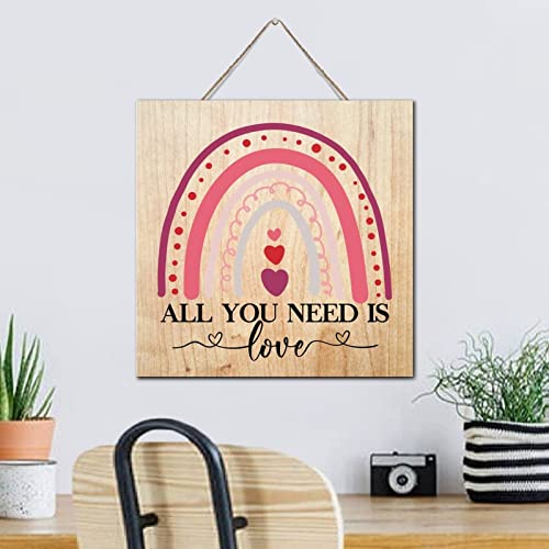 Panneau en bois All You Need Is Love : déco murale chambre bois 30 cm