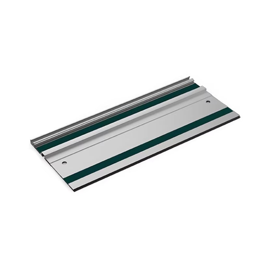Coupe droite parfaite grâce au rail de guidage pour scie circulaire en aluminium