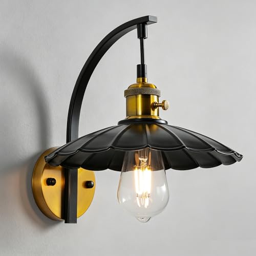 Aplique de pared negro E27 con detalles de latón una lámpara robusta de diseño industrial retro