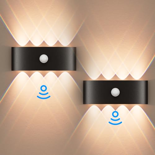 Kinamy Wandlampe mit Bewegungsmelder Innen, Wandlampe Innen 8W, LED Wandleuchte Innen Up Down Wasserdicht IP65, Geeignet für Treppen, Küche, Wohnzimmer, Schlafzimmer, Garten, 2 Stück - Schwarz