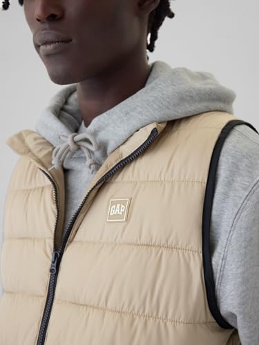 Image of GAP Men's Logo Lightweight Puffer Vest