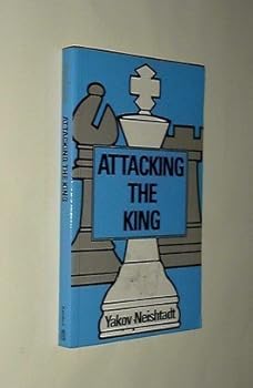 Paperback Attacking the King (The Macmillan Chess Library) Book