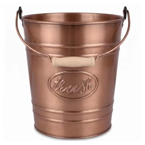 Image of Autumn Alley Western Bathroom Trash Can - Metal Trash Can Bucket with Wooden Handle for Rustic Bathroom, Bedroom, Office, Kitchen, Country Home Decor, 7 Liter, Copper Tone