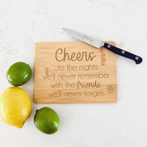 Love, Georgie Tabla de Cortar de Bambú "Cheers to the Nights We'll Never Remember with the Friends We'll Never Forget" - Pequeña Tabla de Charcutería 6 x 8 pulgadas miniatura 4