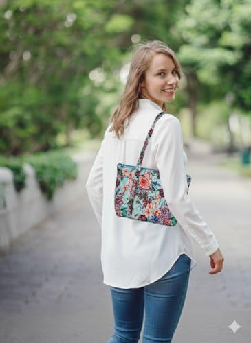 Image of Quilted Small Tote Bag for Women, Lightweight Fabric Handbag with Multiple Pockets, Quilted Purse