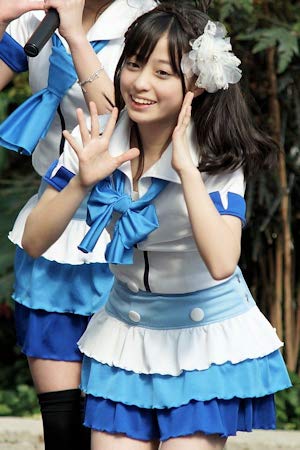 Amazon.co.jp: 橋本環奈_12 写真10枚KGサイズ 女優 : おもちゃ