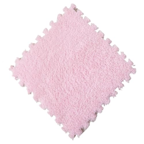 Tapis puzzle en mousse protégeant bébé du sol froid avec dalles en peluche douces